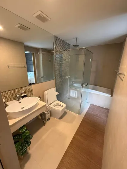 Appartement 1 Chambre 1 Salle de Bain avec Vue Montagne à Patong
