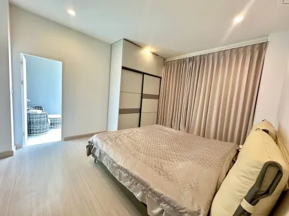 Grande villa 4 chambres 4 salles de bains en location à Supalai Lake Ville, Koh Kaew