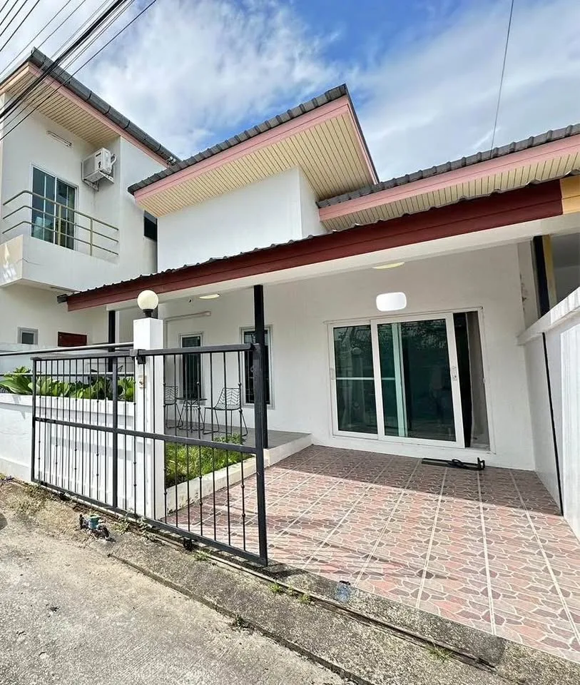 Casa de 2 dormitorios y 2 baños en alquiler en Chalong, Phuket