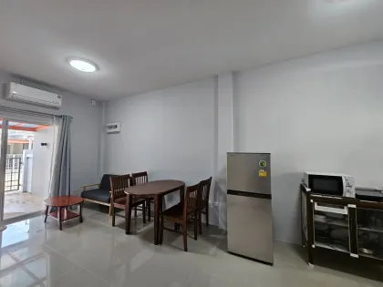 普吉机场附近2卧2卫联排别墅出租