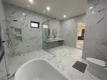 Maison 2 Chambres 3 Salles de Bain à Louer Près de UWC à Kamala