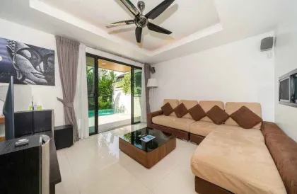 Villa avec Piscine de 2 Chambres à Louer à Rawai, Phuket