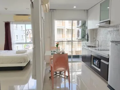 อพาร์ตเมนต์ 1 ห้องนอนให้เช่าที่ The Scene Condo, Kathu