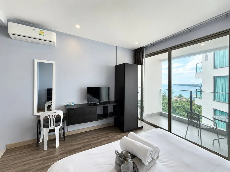 Studio Condo with Sea View Near Kamala Beach