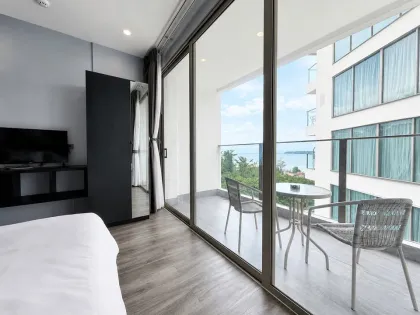 Studio Condo with Sea View Near Kamala Beach