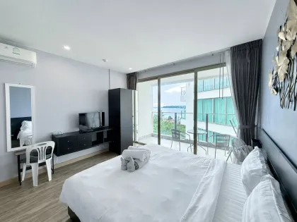 Studio Condo with Sea View Near Kamala Beach