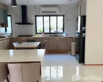 Modern Pool Villa Near Nai Harn Beach in Rawai