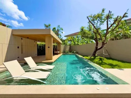 Villa avec piscine 4 chambres 5 salles de bain avec vue sur le lac et Big Buddha à Chalong