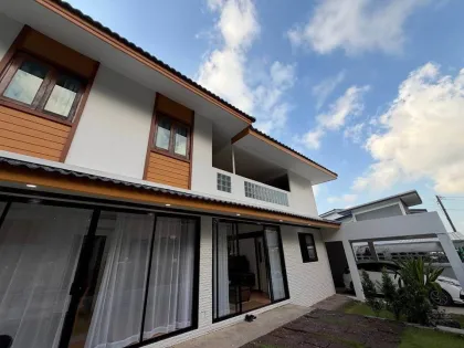 Villa spacieuse de 3 chambres à louer dans le secteur prisé de Laguna, Thalang