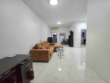 2-Bedroom 2-Bath House with Garden Near Robinson Lifestyle Chalong