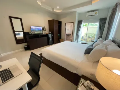 อพาร์ตเมนต์ 1 ห้องนอน ใกล้ชายหาดราไวย์และในหาน