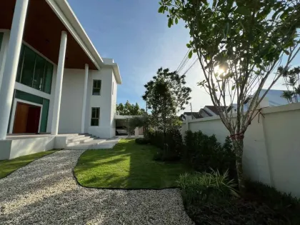 Spacious 3-Bedroom Villa with High Ceilings in Kathu, Phuket