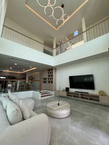 Spacious 3-Bedroom Villa with High Ceilings in Kathu, Phuket