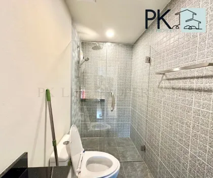 Poolvilla mit 2 Schlafzimmern und 2 Bädern zur Miete in Chalong