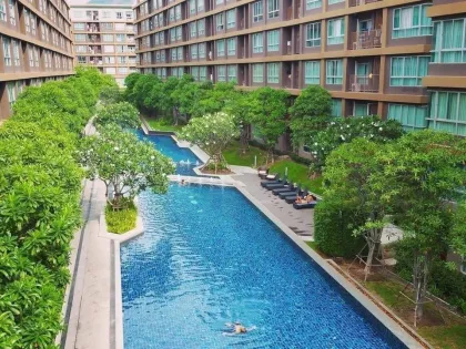 1-комнатная квартира с видом на бассейн в D Condo Creek Kathu