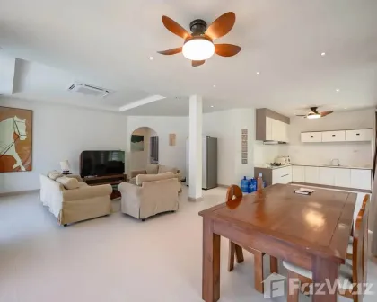 Maison privée avec piscine 3 chambres à Cherng Talay