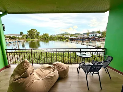 Maison loft 2 chambres avec vue sur le lac à Kathu