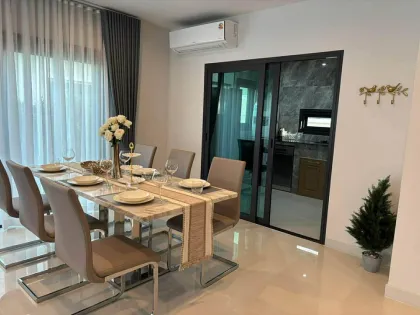 Вилла с 4 спальнями и 3 ванными в аренду в Supalai Lake Ville, Koh Kaew