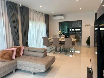 Вилла с 4 спальнями и 3 ванными в аренду в Supalai Lake Ville, Koh Kaew