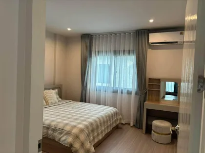 Вилла с 4 спальнями и 3 ванными в аренду в Supalai Lake Ville, Koh Kaew