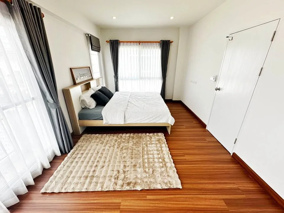 3 Bedroom 2 Bathroom Villa in Supalai Plam Spring