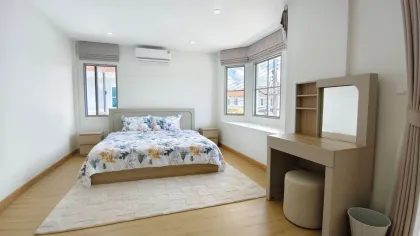 Вилла с 3 спальнями и 4 ванными в аренду в L&H Park Чалонг