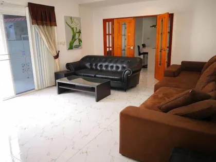 Villa 2 chambres 2 salles de bain proche plage de Kamala, animaux acceptés