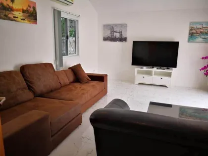 Villa 2 chambres 2 salles de bain proche plage de Kamala, animaux acceptés