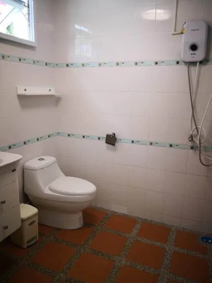 Villa 2 chambres 2 salles de bain proche plage de Kamala, animaux acceptés