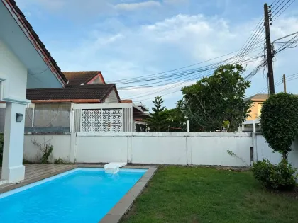 3 Schlafzimmer Villa zur Miete in Manthana Land Park, Chalong