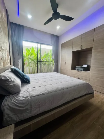 Villa 3 Chambres avec Piscine à Louer à Chalong