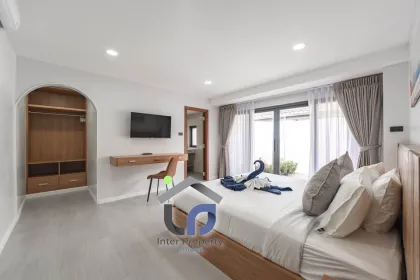 Роскошная вилла с 5 спальнями в Loch Palm Golf Club на длительный срок