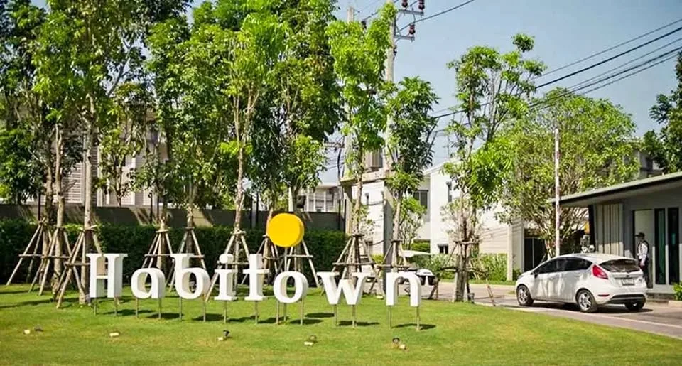 3-Bedroom Corner Townhouse for Rent in Habitown, Kohkaew