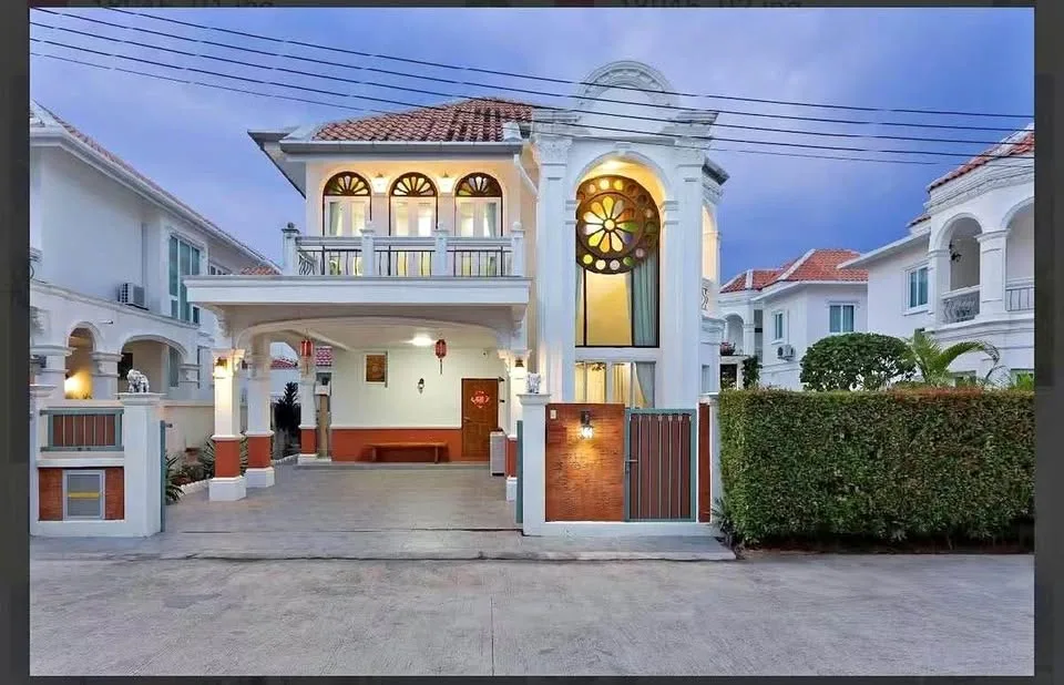 Villa con 4 habitaciones y 3 baños en alquiler en Supicha Sino, Koh Kaew