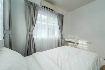 Eckhaus mit 3 Schlafzimmern und 2 Badezimmern zur Miete in Koh Kaew