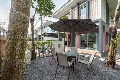 Eckhaus mit 3 Schlafzimmern und 2 Badezimmern zur Miete in Koh Kaew