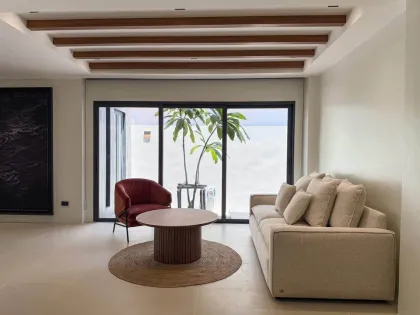 Villa moderne 3 chambres avec piscine privée à Chalong