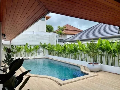 Villa con piscina de 3 habitaciones y 2 baños en Rawai