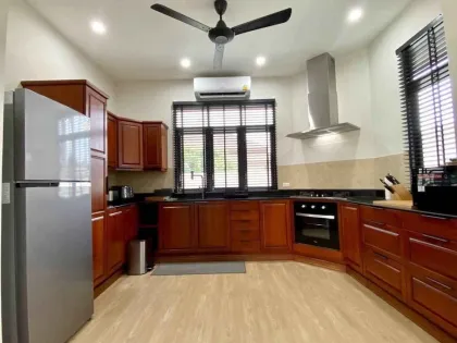 Villa con piscina de 3 habitaciones y 2 baños en Rawai