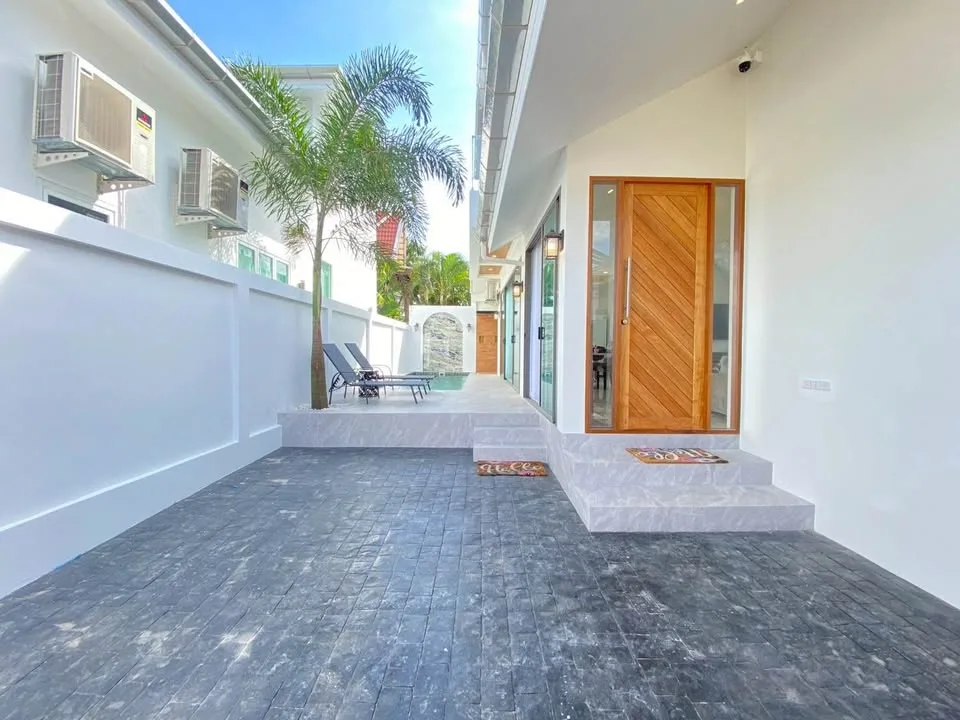 Villa 3 chambres avec piscine à louer à Rawai–Nai Harn