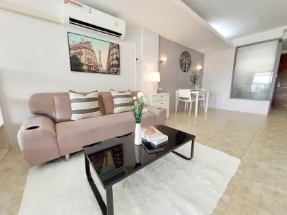 Apartamento de 1 dormitorio en The Green Golf Condo, Kathu, Phuket