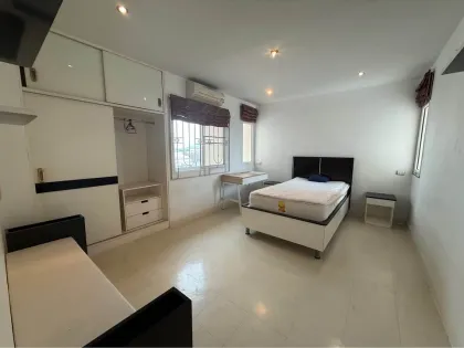 Квартира с 2 спальнями в аренду в Thanarak Condo рядом с Пхукет Таун
