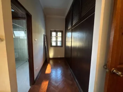 Частная вилла с бассейном в аренду в Prangthong Village, Вичит, Пхукет
