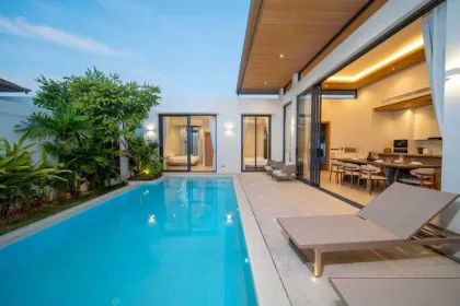 Villa de luxe avec piscine 4 chambres à louer à Chalong