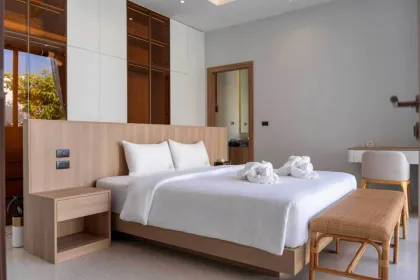 Villa de luxe avec piscine 4 chambres à louer à Chalong