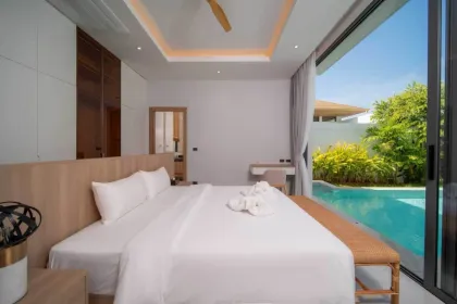 Villa de luxe avec piscine 4 chambres à louer à Chalong