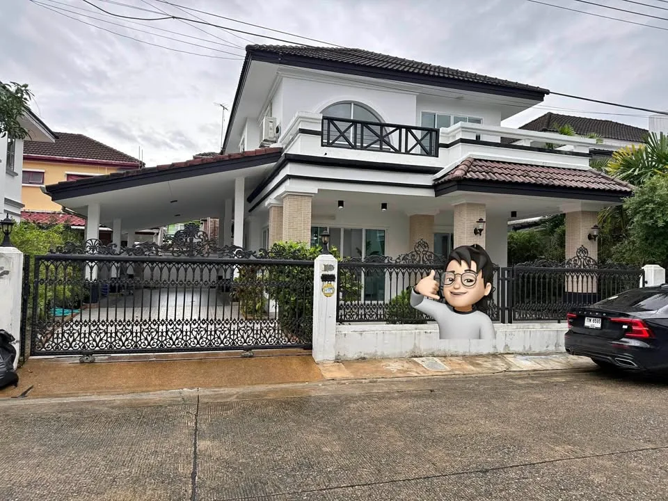 วิลล่าหรู 3 ห้องนอน ให้เช่าในแลนด์แอนด์เฮ้าส์พาร์คฉลอง