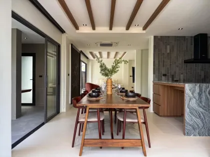วิลล่าสระว่ายน้ำ 3 ห้องนอน 3 ห้องน้ำ ให้เช่าใน Patak Villa ชะลอ่ง