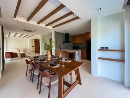 วิลล่าสระว่ายน้ำ 3 ห้องนอน 3 ห้องน้ำ ให้เช่าใน Patak Villa ชะลอ่ง