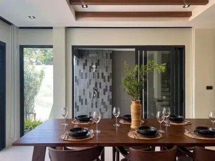 วิลล่าสระว่ายน้ำ 3 ห้องนอน 3 ห้องน้ำ ให้เช่าใน Patak Villa ชะลอ่ง